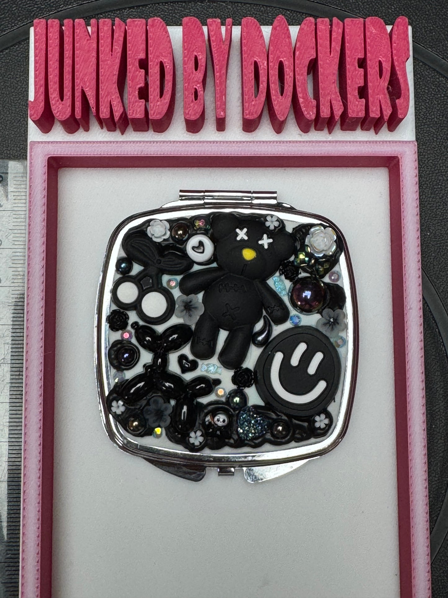 Custom compact mirror